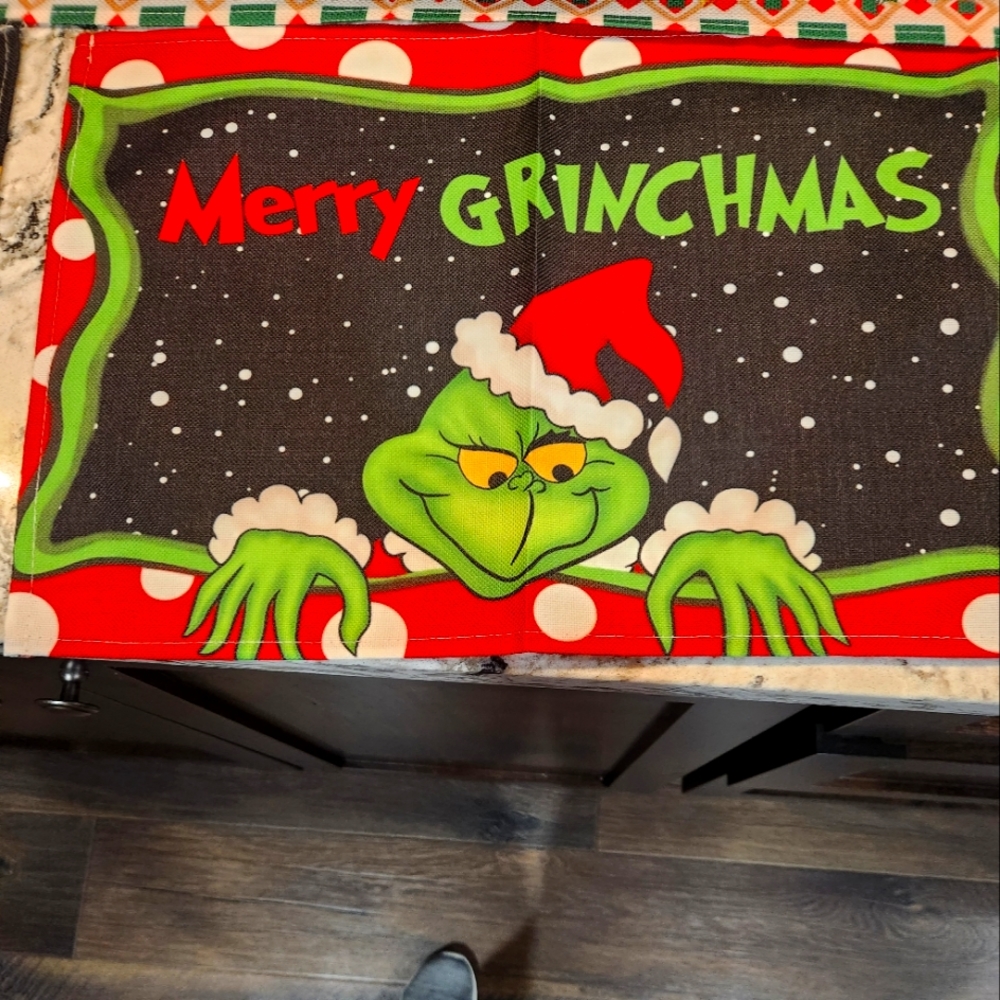 Grinch placemats 4